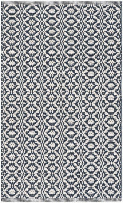 Safavieh Montauk MTK716H Ivory and Navy