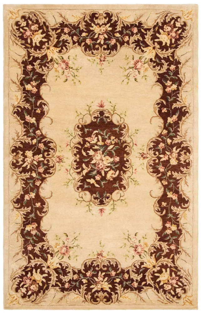 Safavieh Bergama 5'-0