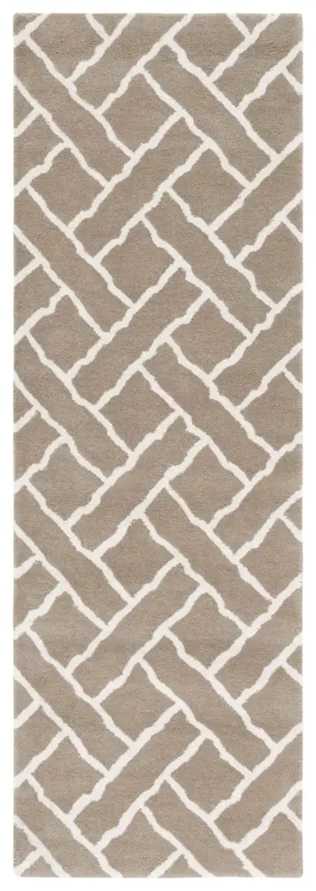 Safavieh Chatham 2'-3