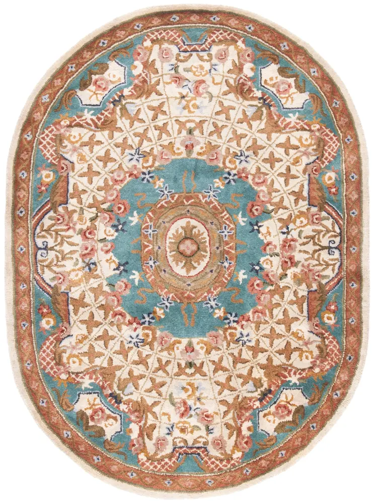 Safavieh Classic 4'-6