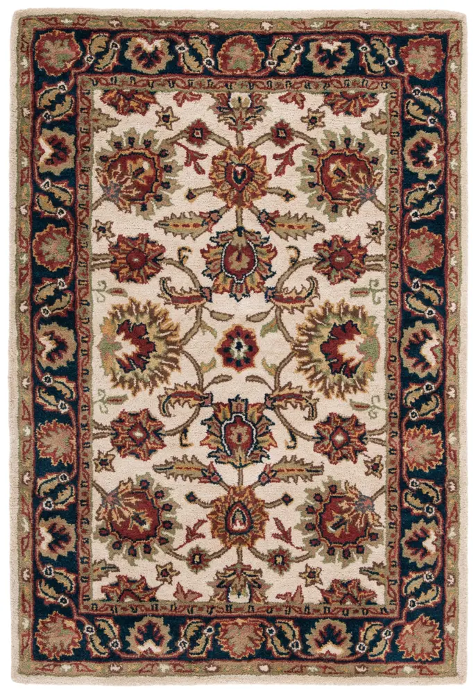 Safavieh Classic 4'-0