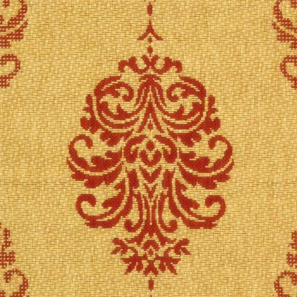 Safavieh Courtyard 4'-0