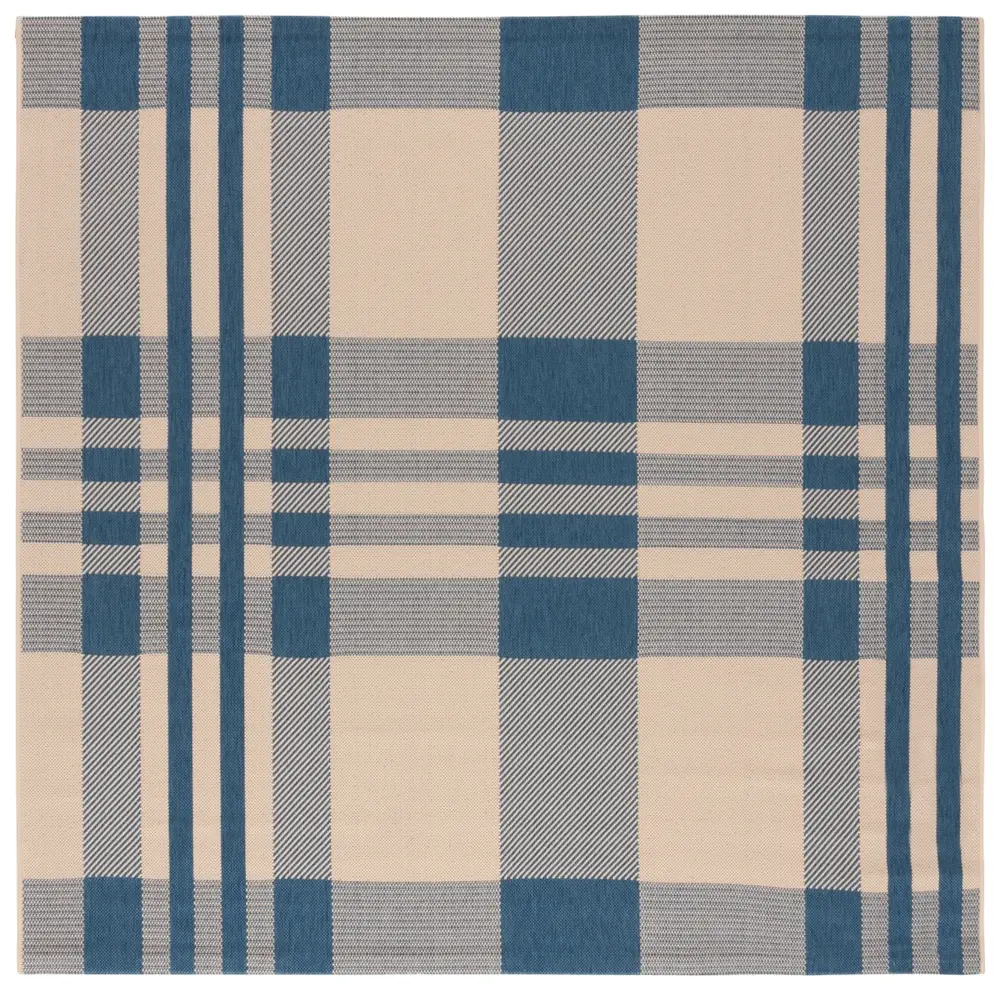 Safavieh Courtyard 6'-7