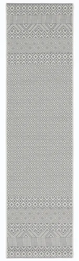 Safavieh Courtyard 2'-3