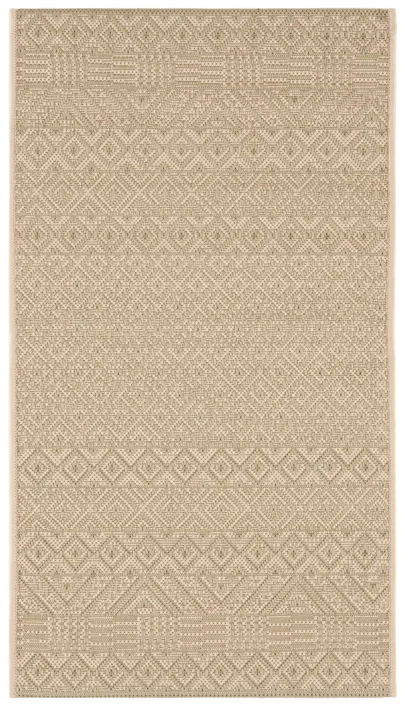 Safavieh Courtyard 2'-0