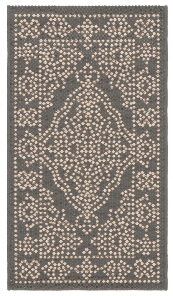 Safavieh Courtyard 2'-0