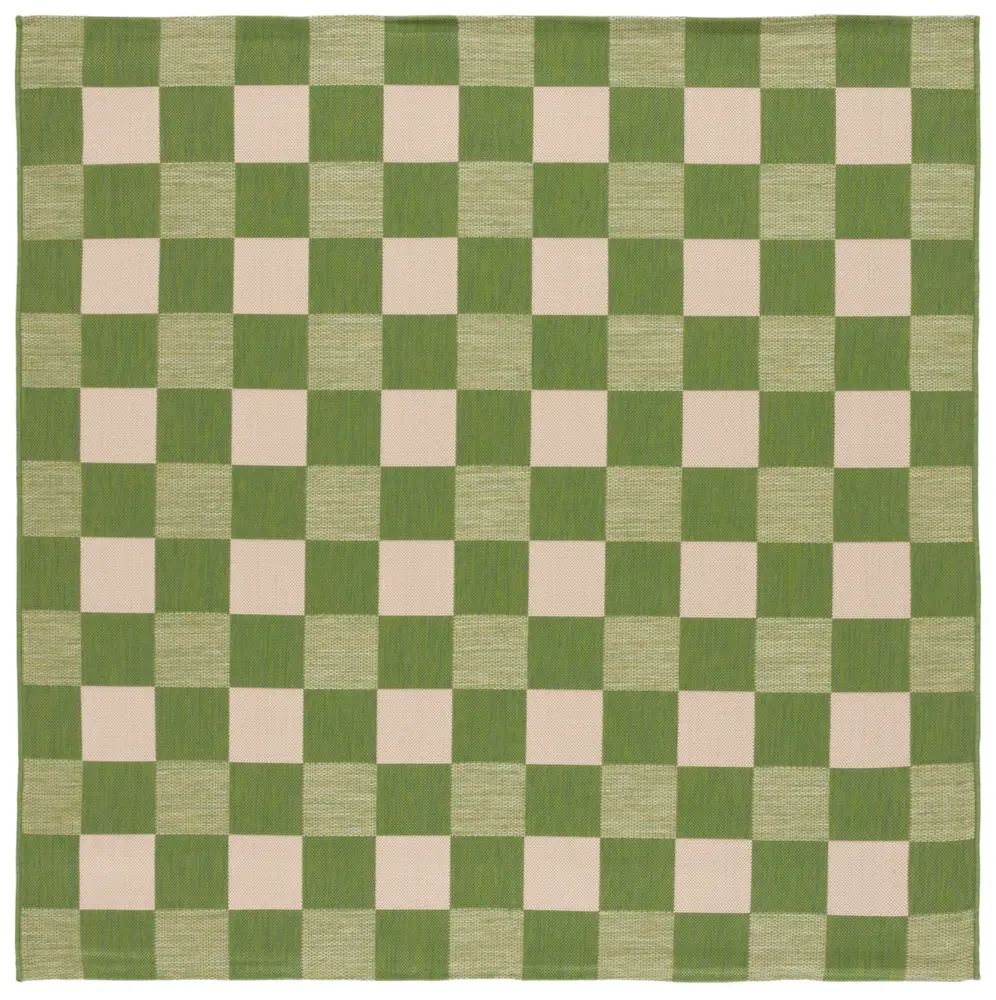 Safavieh Courtyard 6'-7