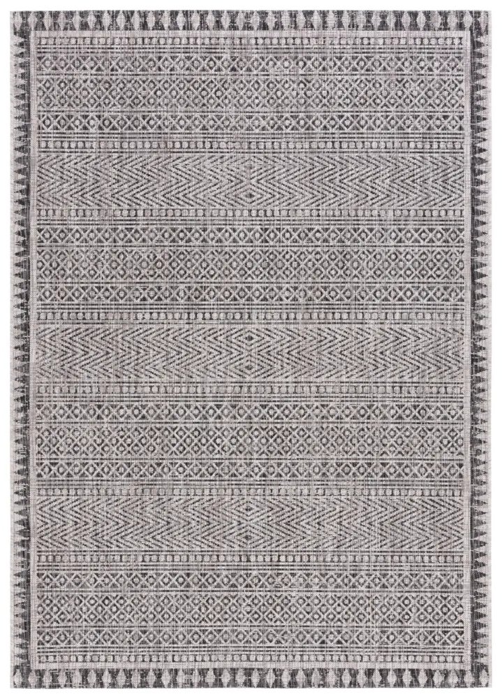Safavieh Courtyard 5'-3