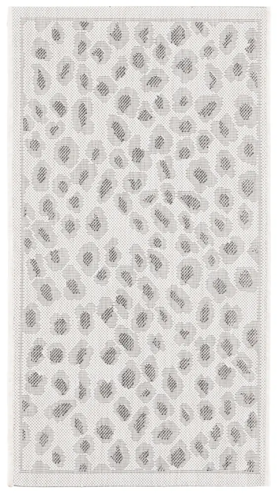 Safavieh Courtyard 2'-0