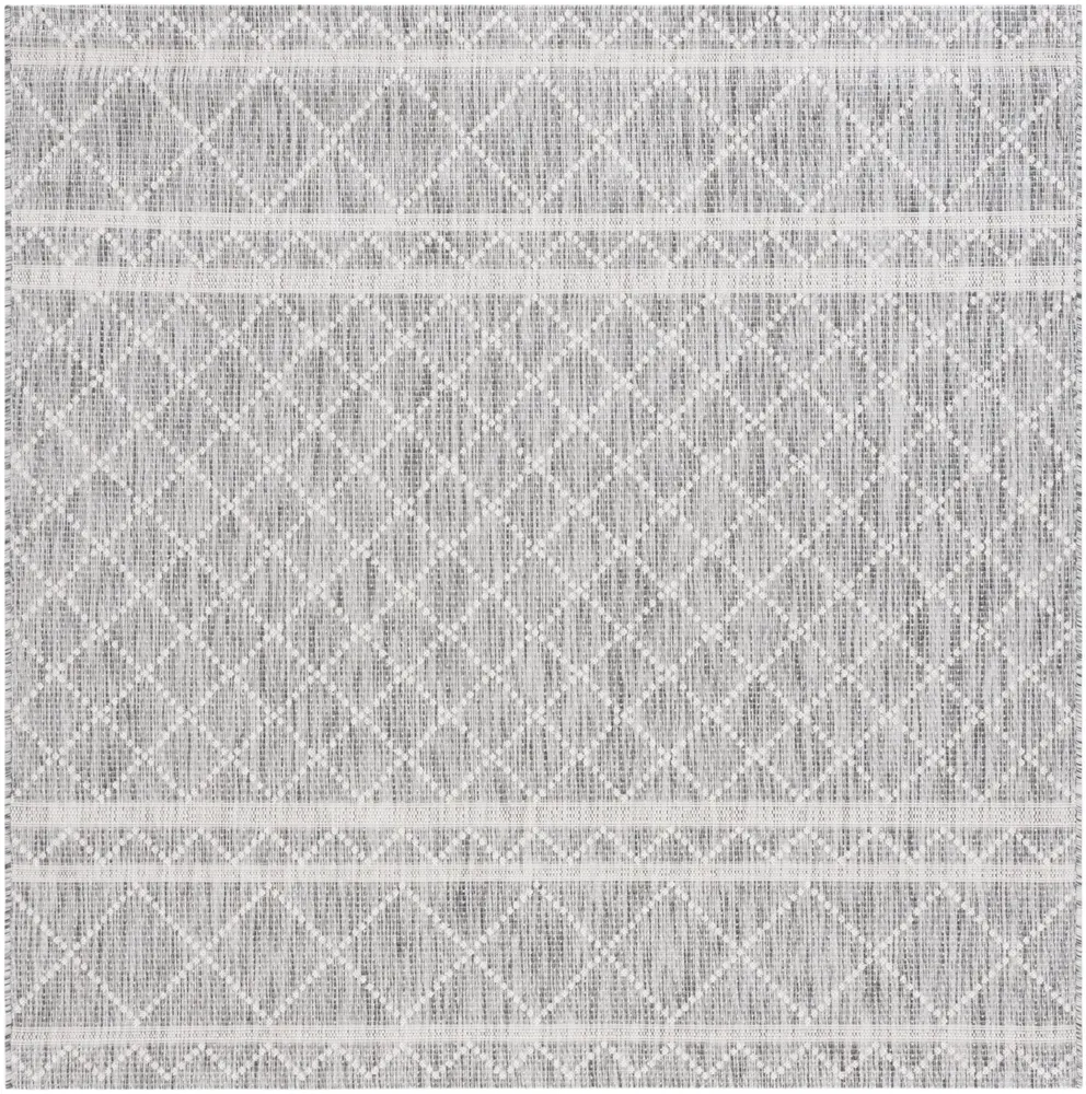 Safavieh Courtyard 6'-7