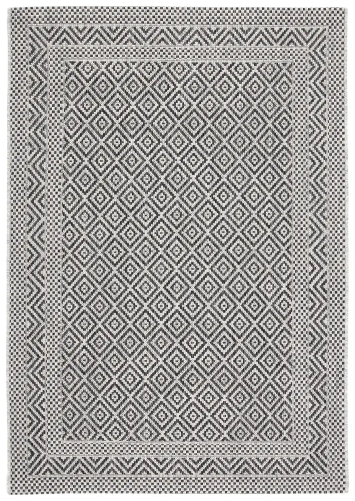 Safavieh Courtyard 4'-0