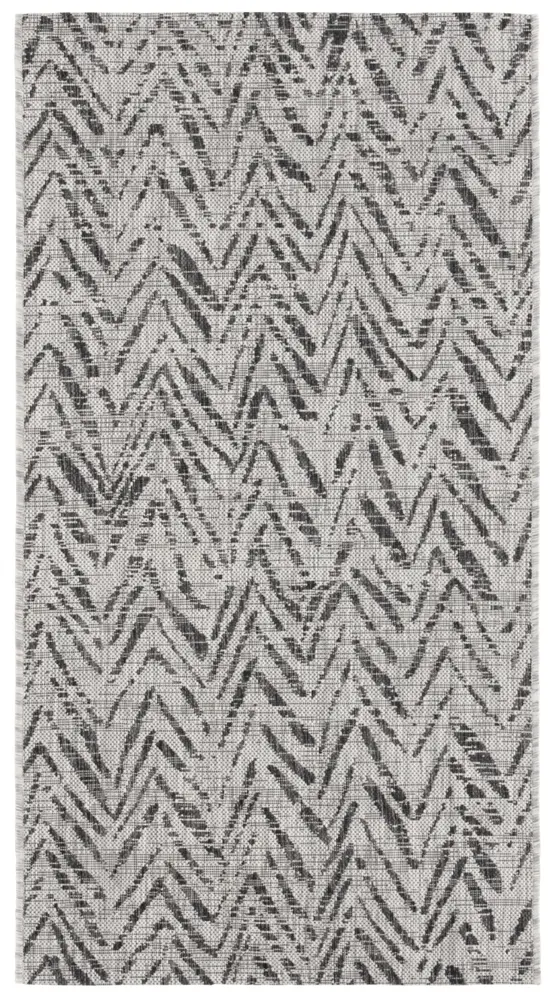 Safavieh Courtyard 2'-7