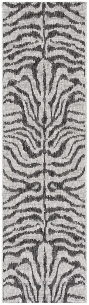 Safavieh Courtyard 2'-3