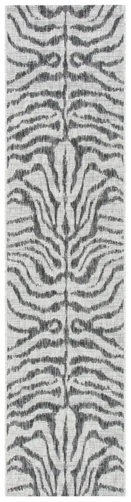 Safavieh Courtyard 2'-2