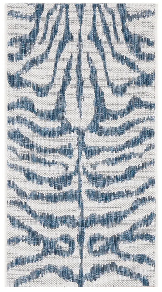 Safavieh Courtyard 2'-0