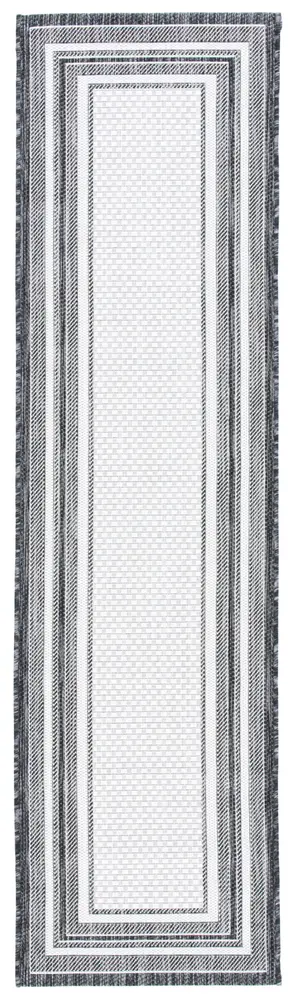 Safavieh Courtyard 2'-3