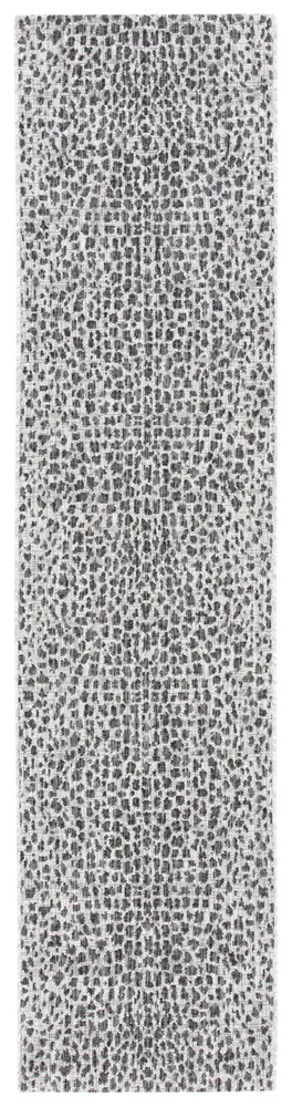 Safavieh Courtyard 2'-2