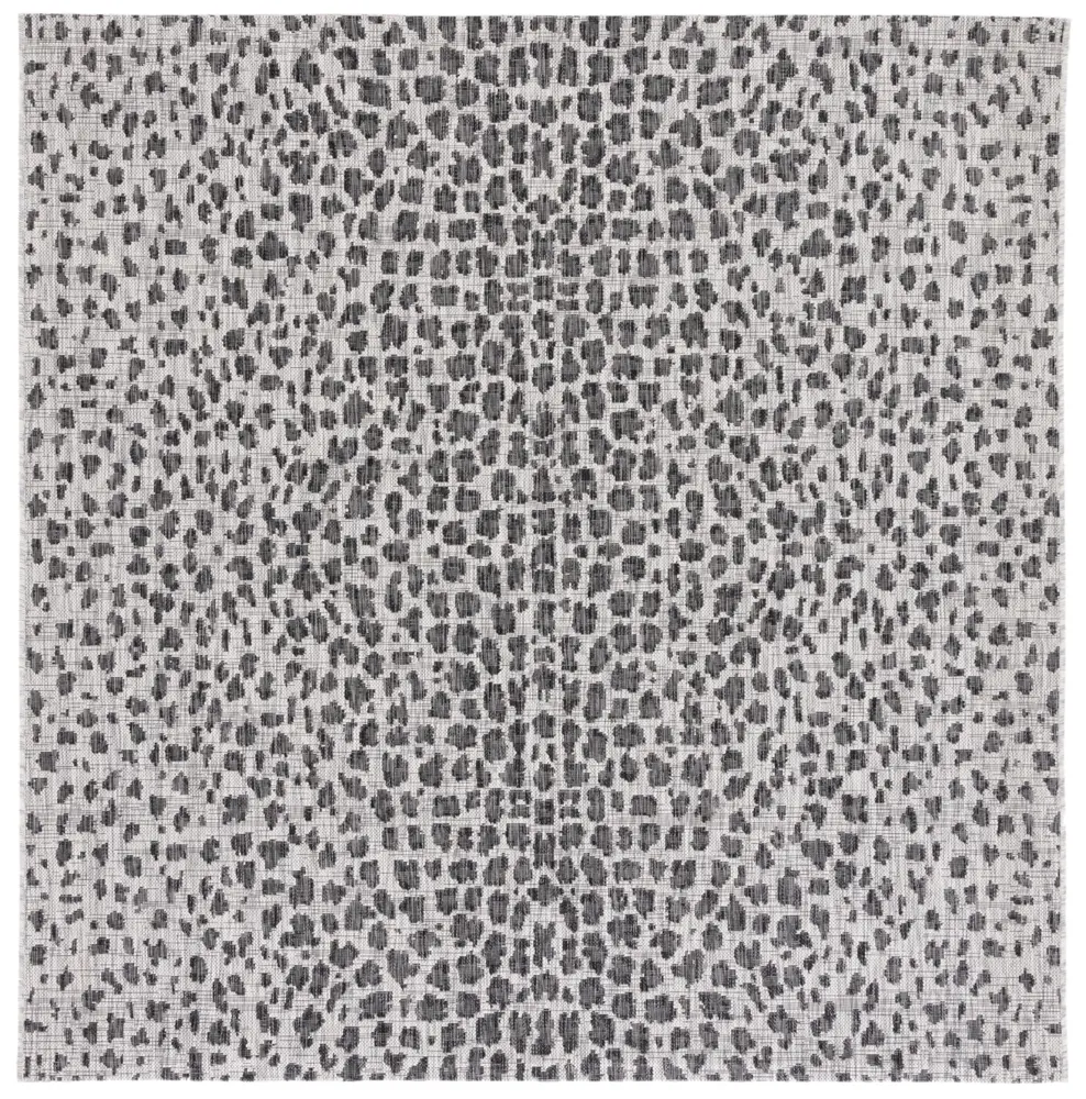 Safavieh Courtyard 6'-7