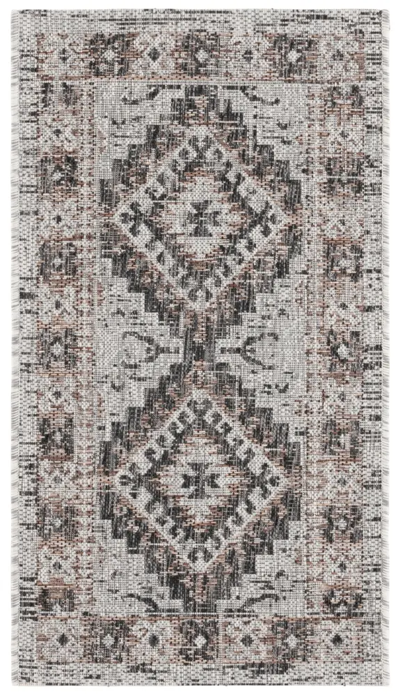 Safavieh Courtyard 2'-0