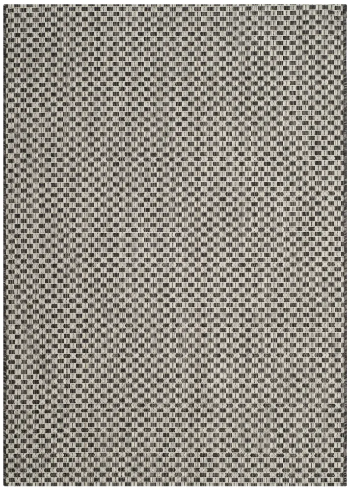 Safavieh Courtyard 4'-0