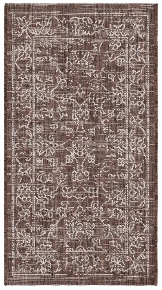 Safavieh Courtyard 2'-0