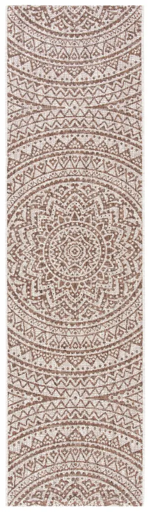 Safavieh Courtyard 2'-3