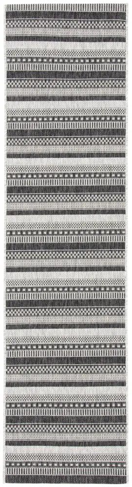 Safavieh Courtyard 2'-3