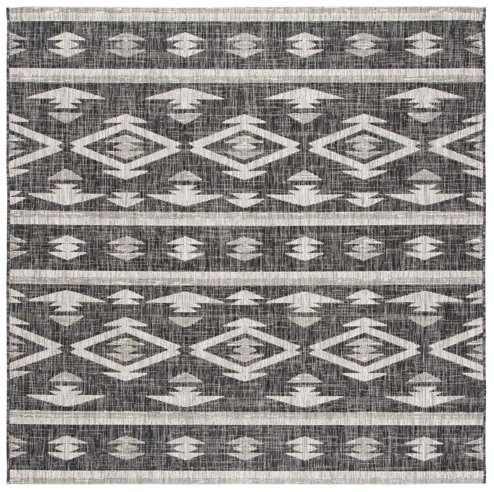 Safavieh Courtyard 6'-7