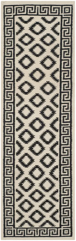 Safavieh Dhurries 2'-6