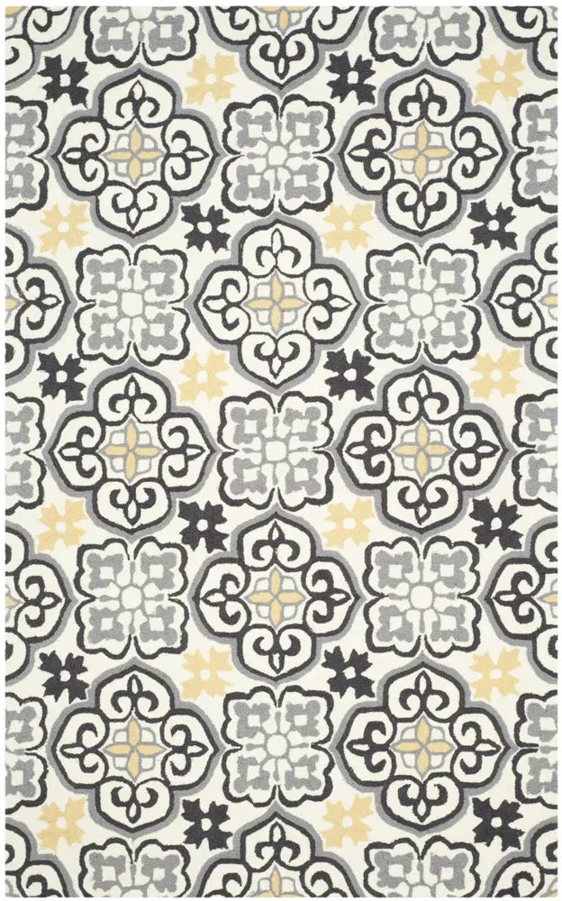 Safavieh Four Seasons 5'-0