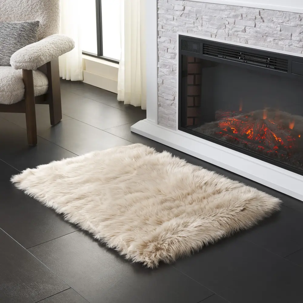 Safavieh Faux Sheep Skin 2'-0