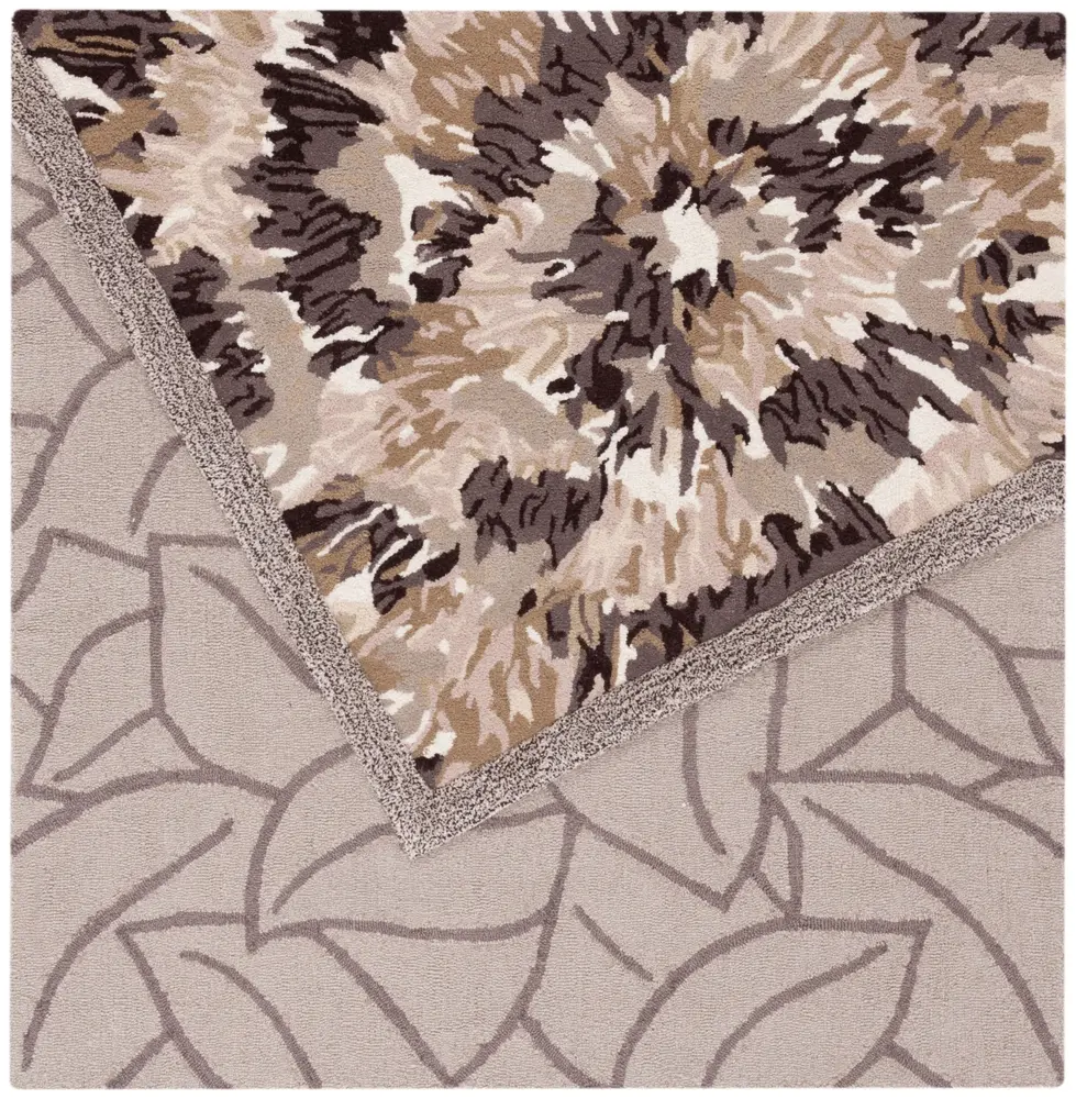 Safavieh Fifth Avenue 5'-0