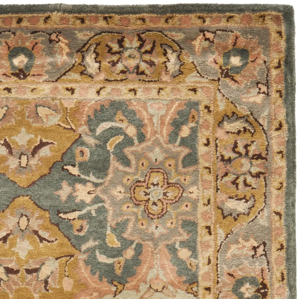 Safavieh Imperial 4'-0