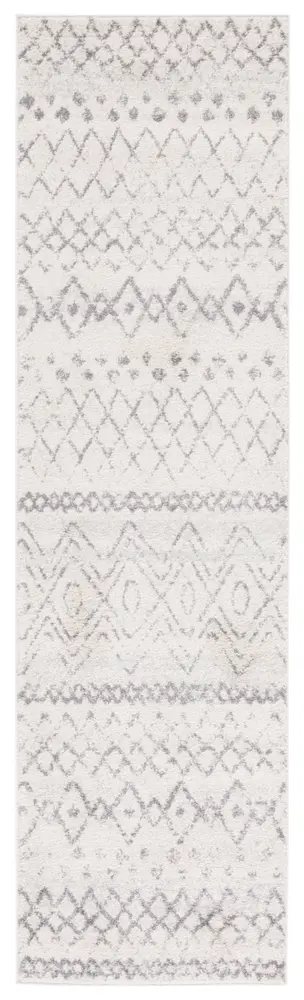 Safavieh Madison 700 2'-3