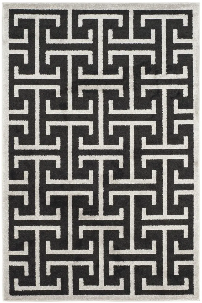 Safavieh Amherst 4'-0