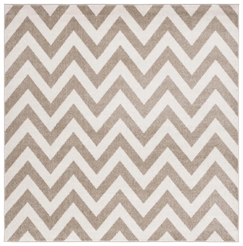 Safavieh Amherst 7'-0