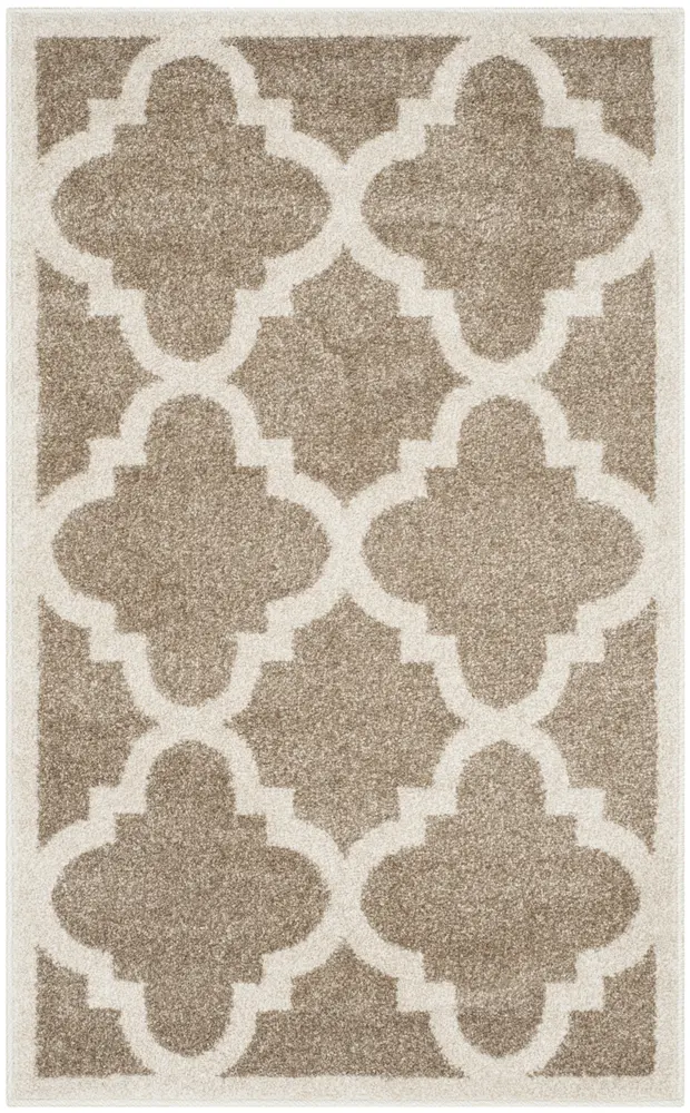 Safavieh Amherst 2'-6