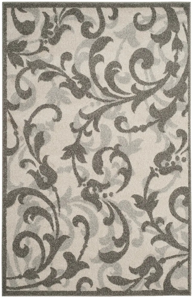 Safavieh Amherst 4'-0