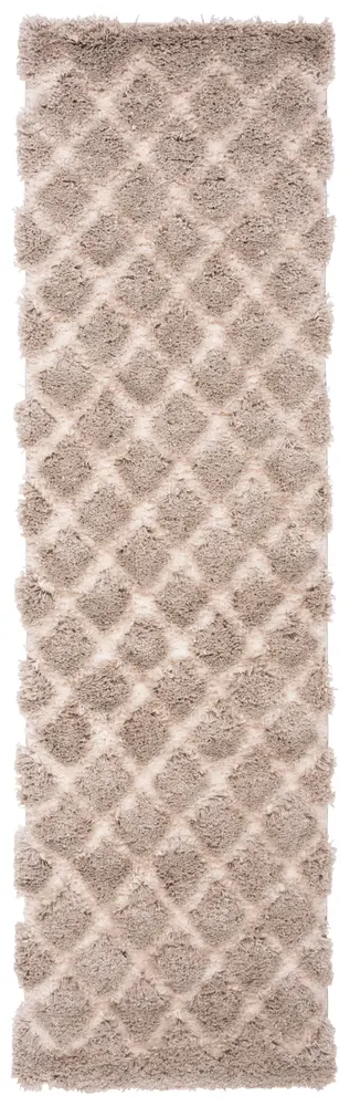 Safavieh Adriana Shag 2'-3