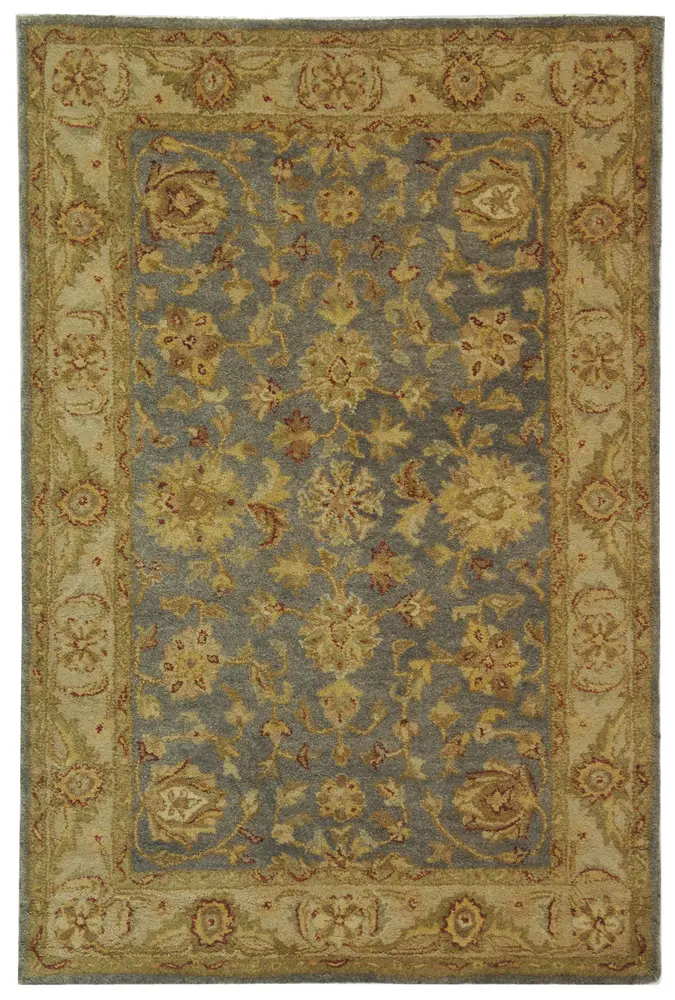 Safavieh Antiquity 4'-0