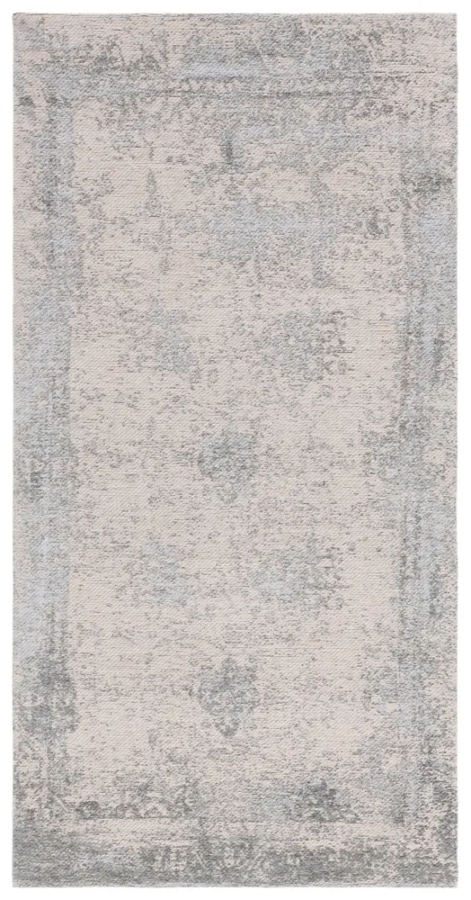 Safavieh Classic Vintage 2'-4