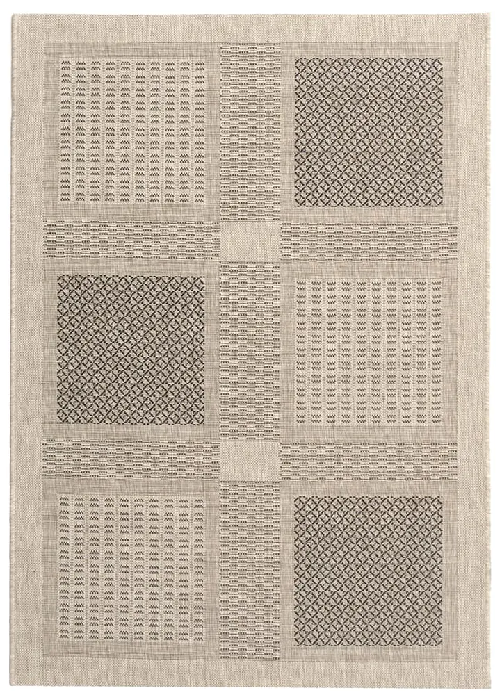 Safavieh Courtyard 4'-0