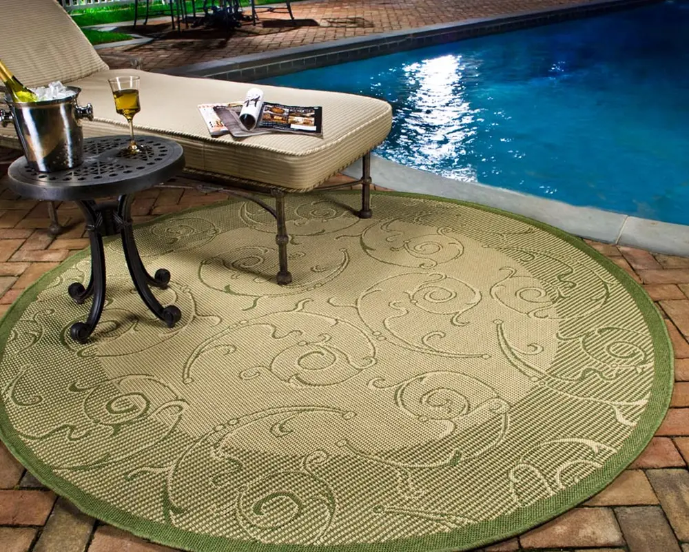 Safavieh Courtyard 7'-10