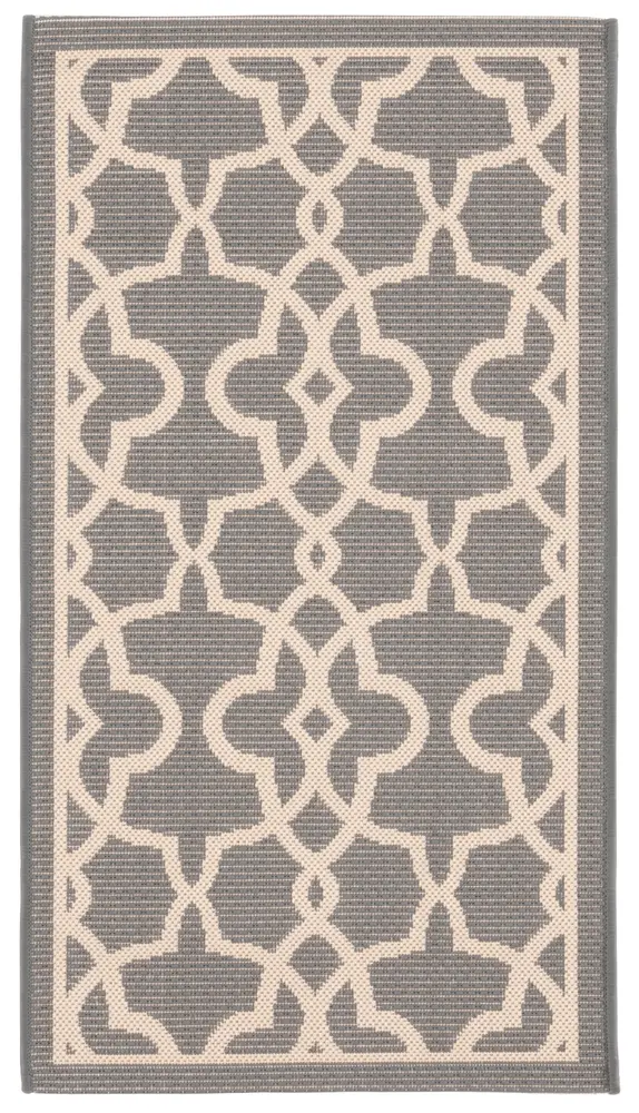 Safavieh Courtyard 2'-0