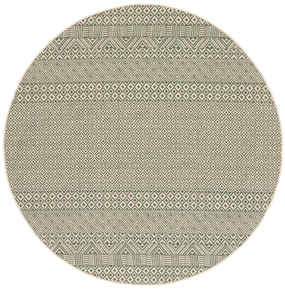 Safavieh Courtyard 6'-7