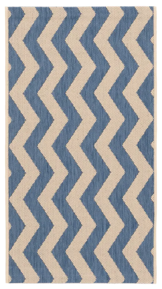 Safavieh Courtyard 2'-0