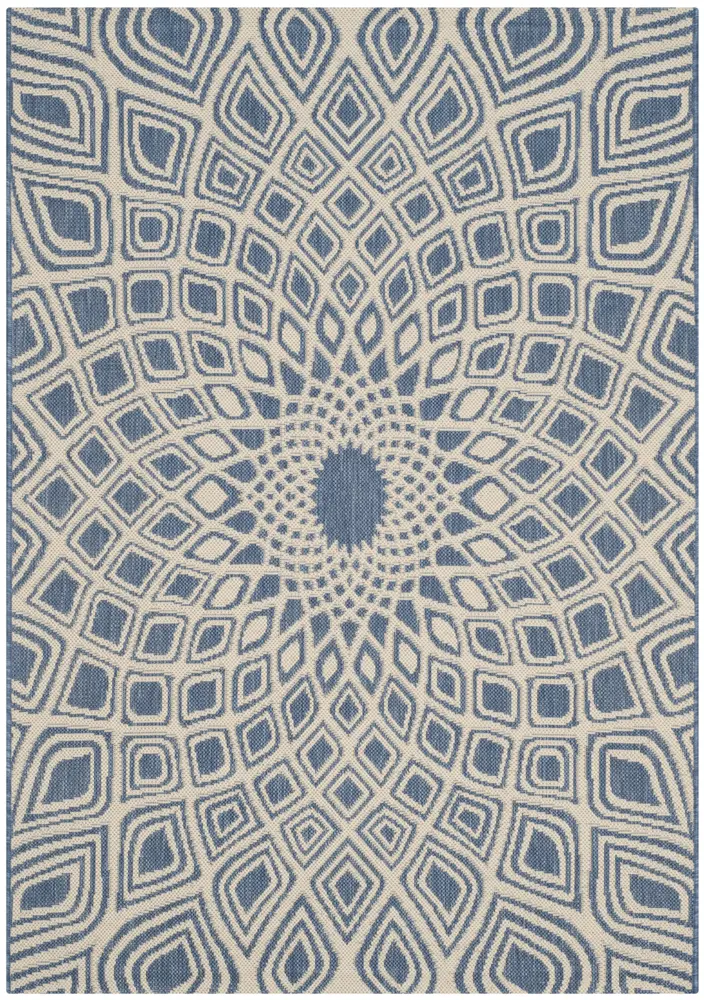 Safavieh Courtyard 4'-0