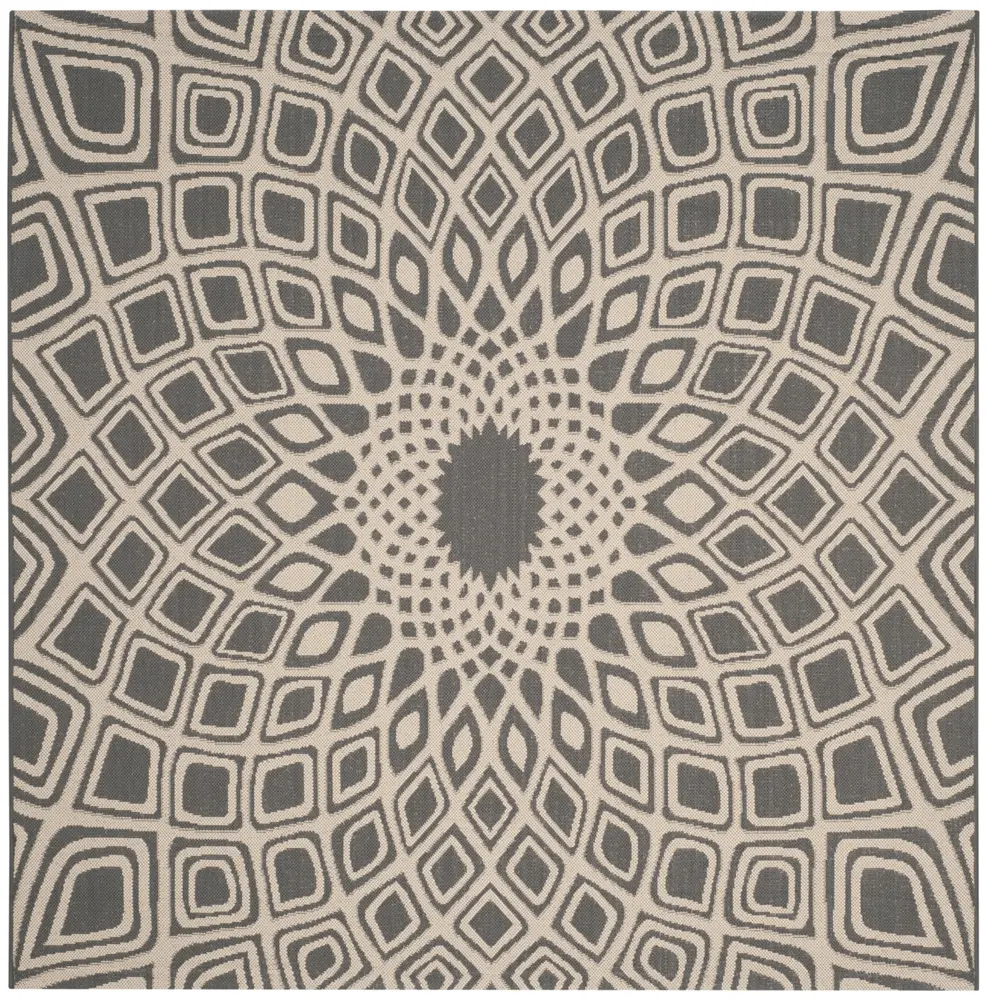 Safavieh Courtyard 6'-7