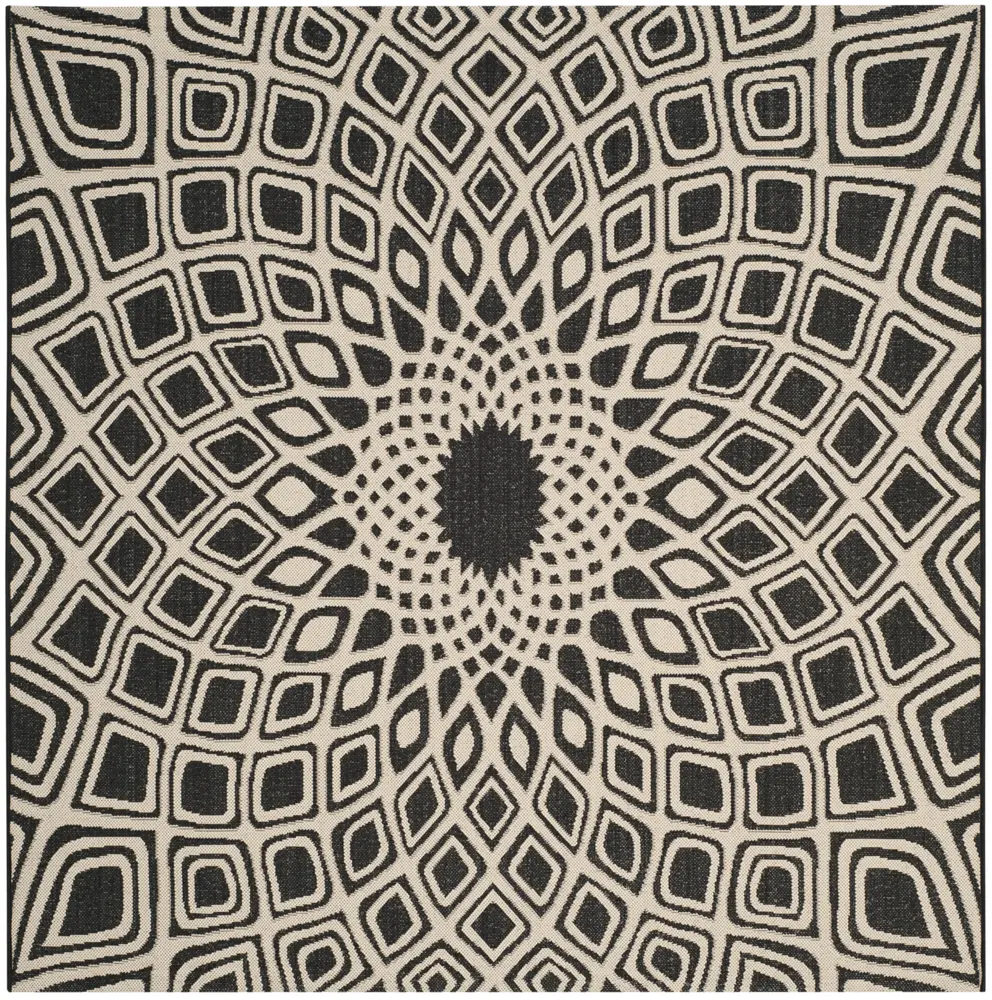 Safavieh Courtyard 6'-7