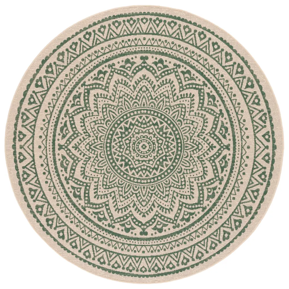 Safavieh Courtyard 6'-7